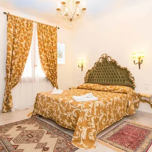 https://ca-venezia.hotelslidodijesolo.com